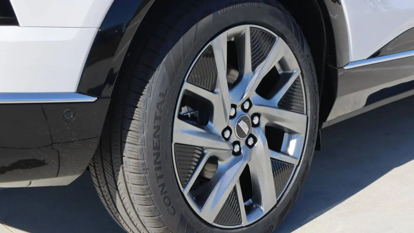 2025 Cadillac OPTIQ 3GYK3BMR1SS166294