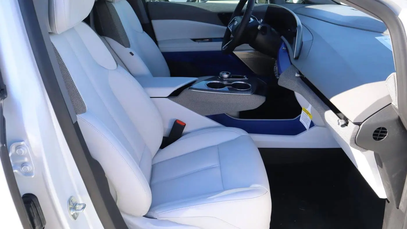 2025 Cadillac OPTIQ 3GYK3BMR1SS166294