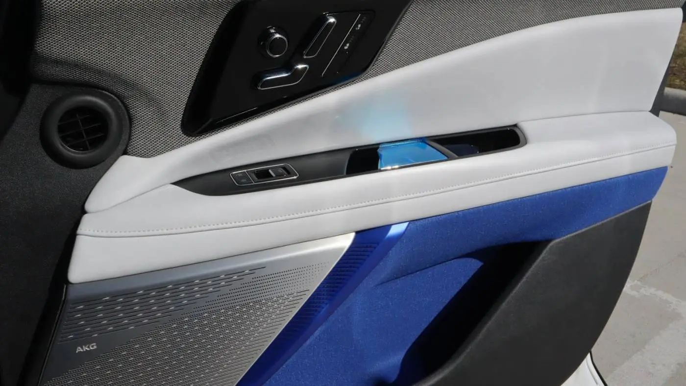 2025 Cadillac OPTIQ 3GYK3BMR1SS166294