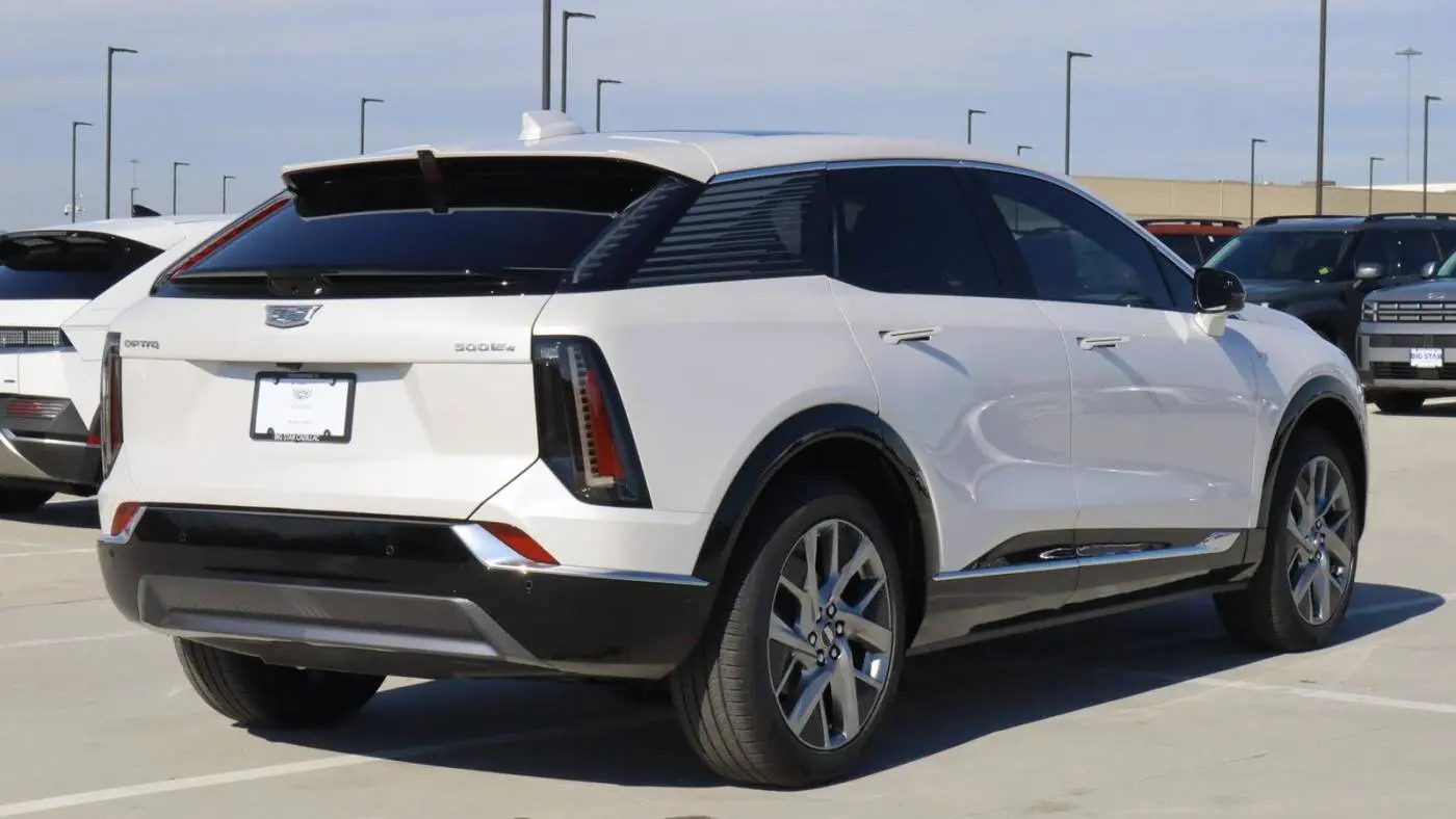 2025 Cadillac OPTIQ 3GYK3BMR1SS166294