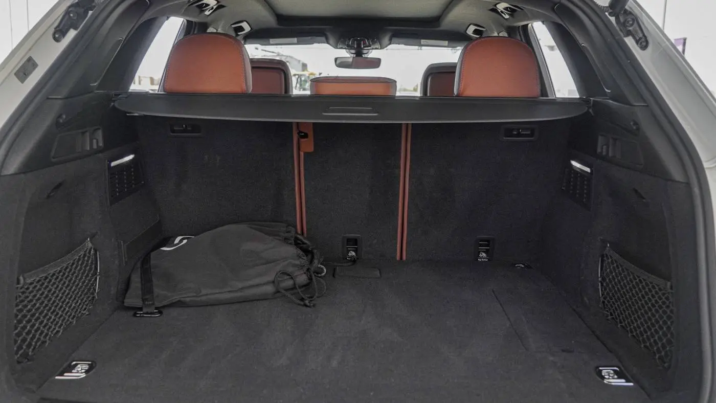2023 Audi Q5 WA1E2AFY2P2089677