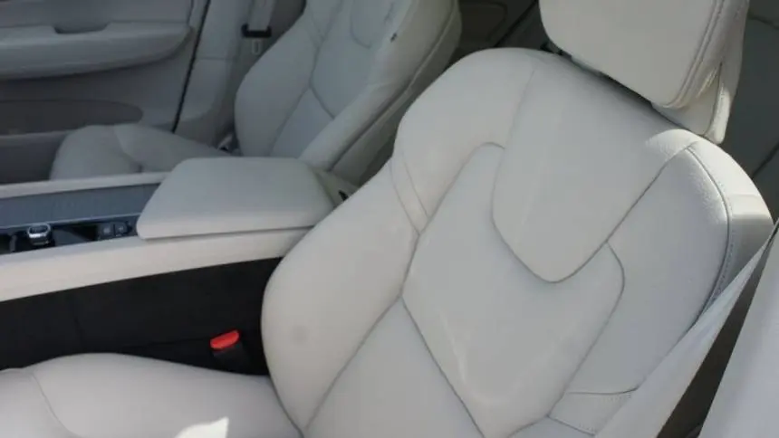2025 Volvo XC60 YV4H60RC3S1204915