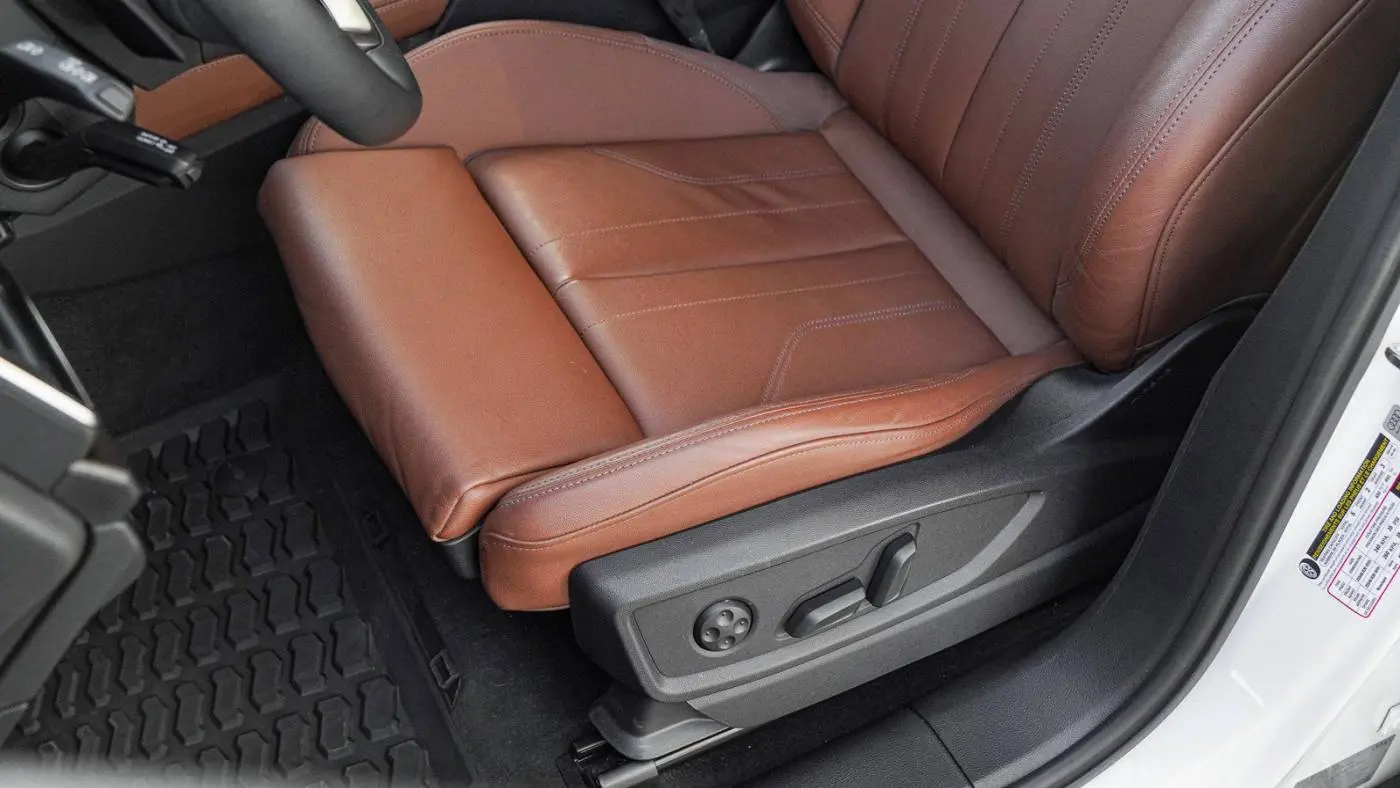 2023 Audi Q5 WA1E2AFY2P2089677
