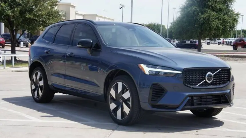 2025 Volvo XC60 YV4H60RC3S1204915