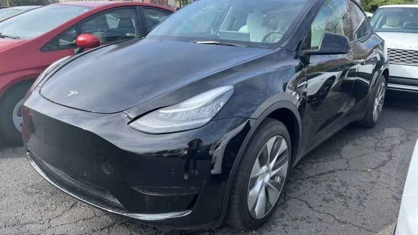 2021 Tesla Model Y 5YJYGDEE0MF256902