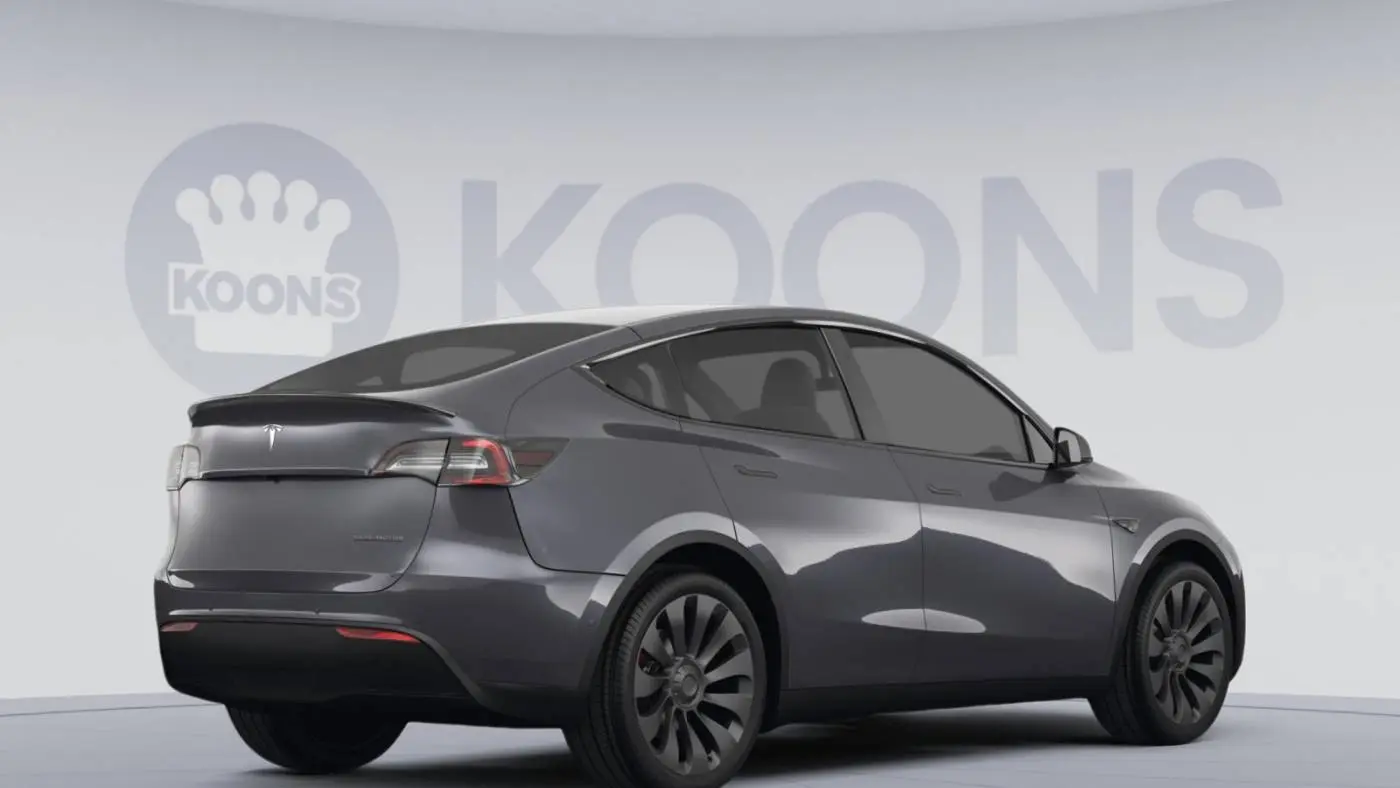 2023 Tesla Model Y 7SAYGDEF6PF894698