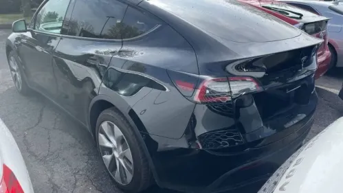 2021 Tesla Model Y 5YJYGDEE0MF256902