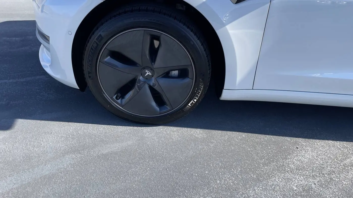 2019 Tesla Model 3 5YJ3E1EA3KF483297