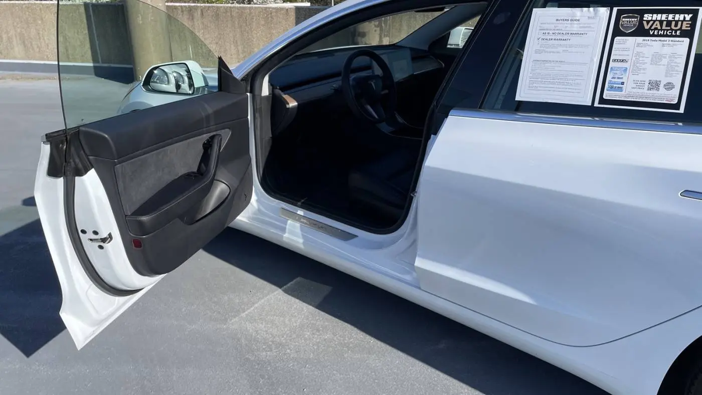 2019 Tesla Model 3 5YJ3E1EA3KF483297