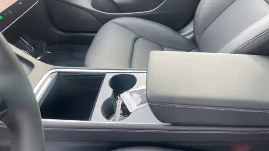 2023 Tesla Model 3 5YJ3E1EA8PF664113