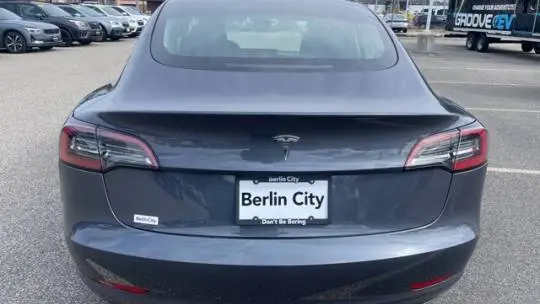 2023 Tesla Model 3 5YJ3E1EA8PF664113