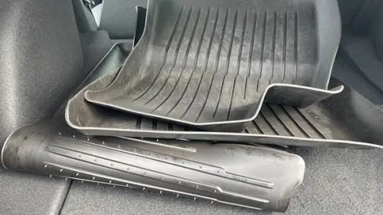 2023 Tesla Model 3 5YJ3E1EA8PF664113