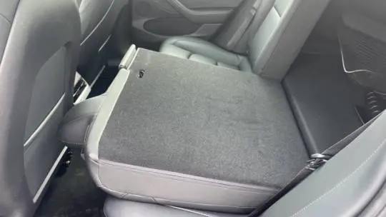 2023 Tesla Model 3 5YJ3E1EA8PF664113