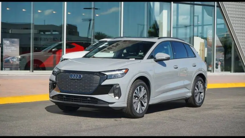 2025 Audi Q4 e-tron WA1A5BFZ1SP038185