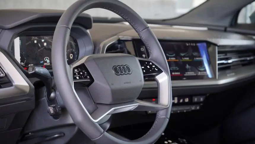 2025 Audi Q4 e-tron WA1A5BFZ1SP038185
