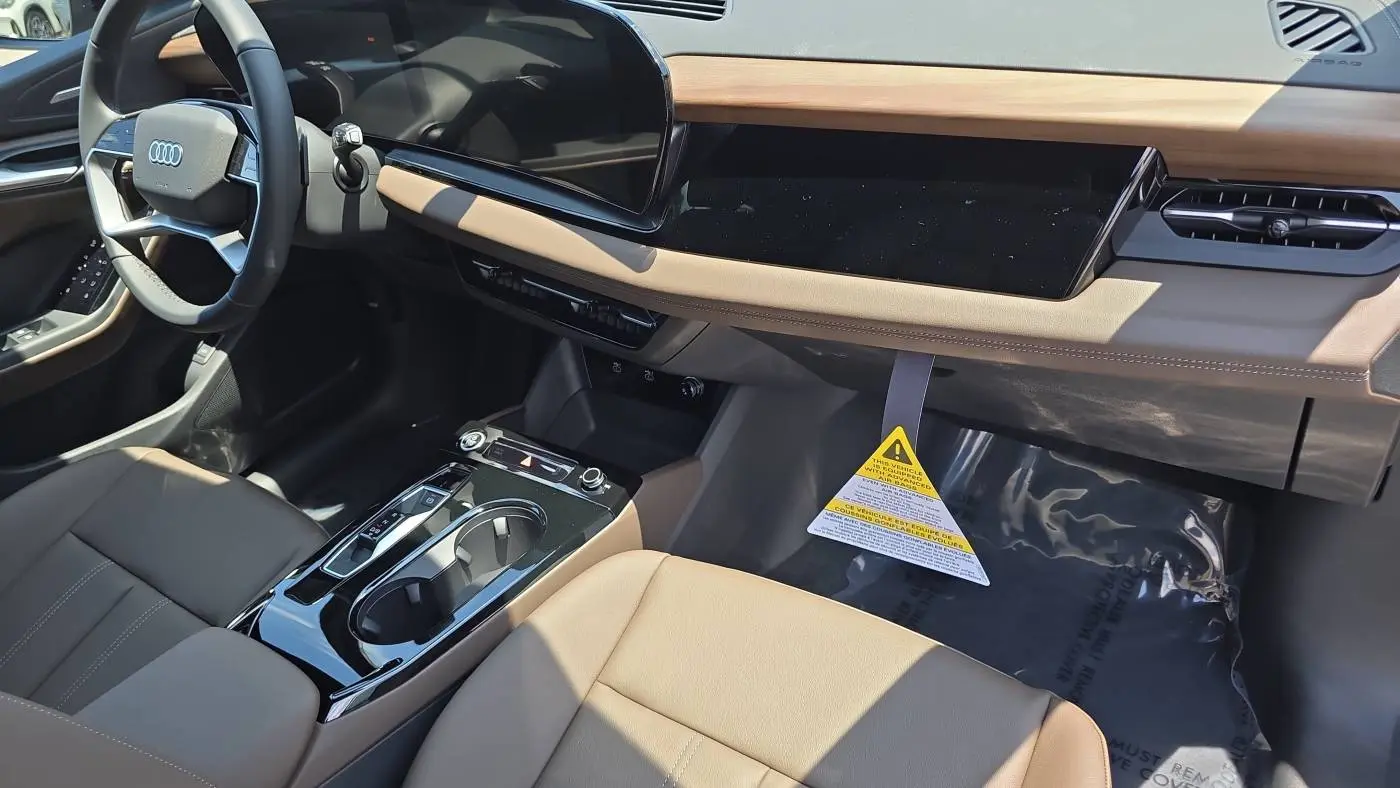 2025 Audi Q6 e-tron WA124BGF6SA041582
