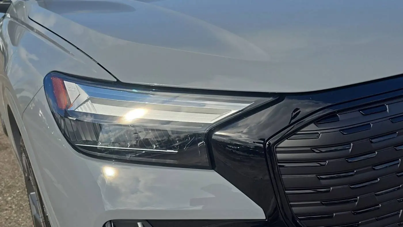 2025 Audi Q4 e-tron WA13UBFZ2SP036246