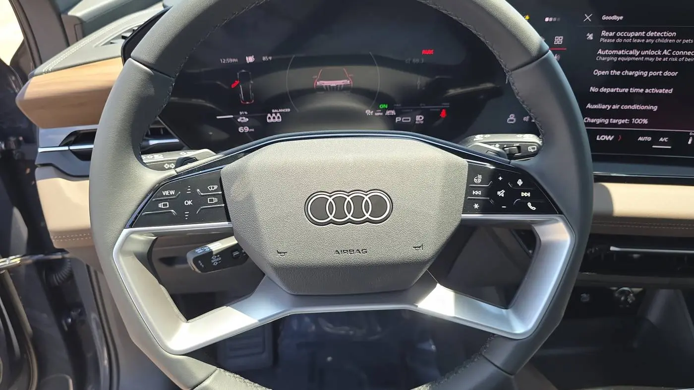 2025 Audi Q6 e-tron WA124BGF6SA041582