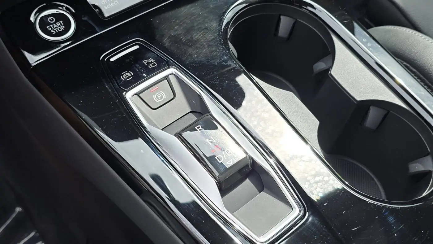 2025 Audi Q6 e-tron WA124BGF6SA026368