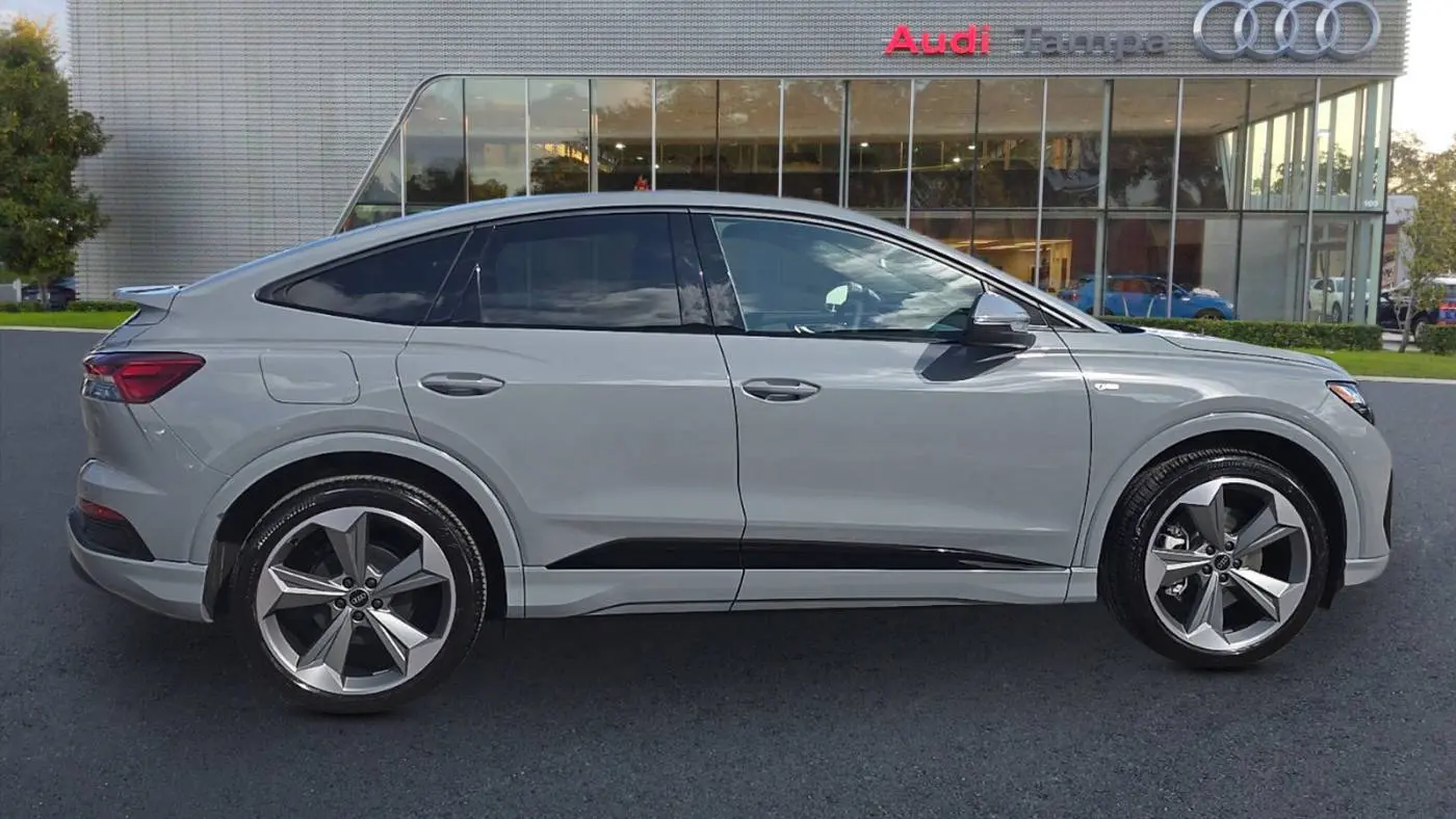 2025 Audi Q4 e-tron WA13UBFZ2SP036246