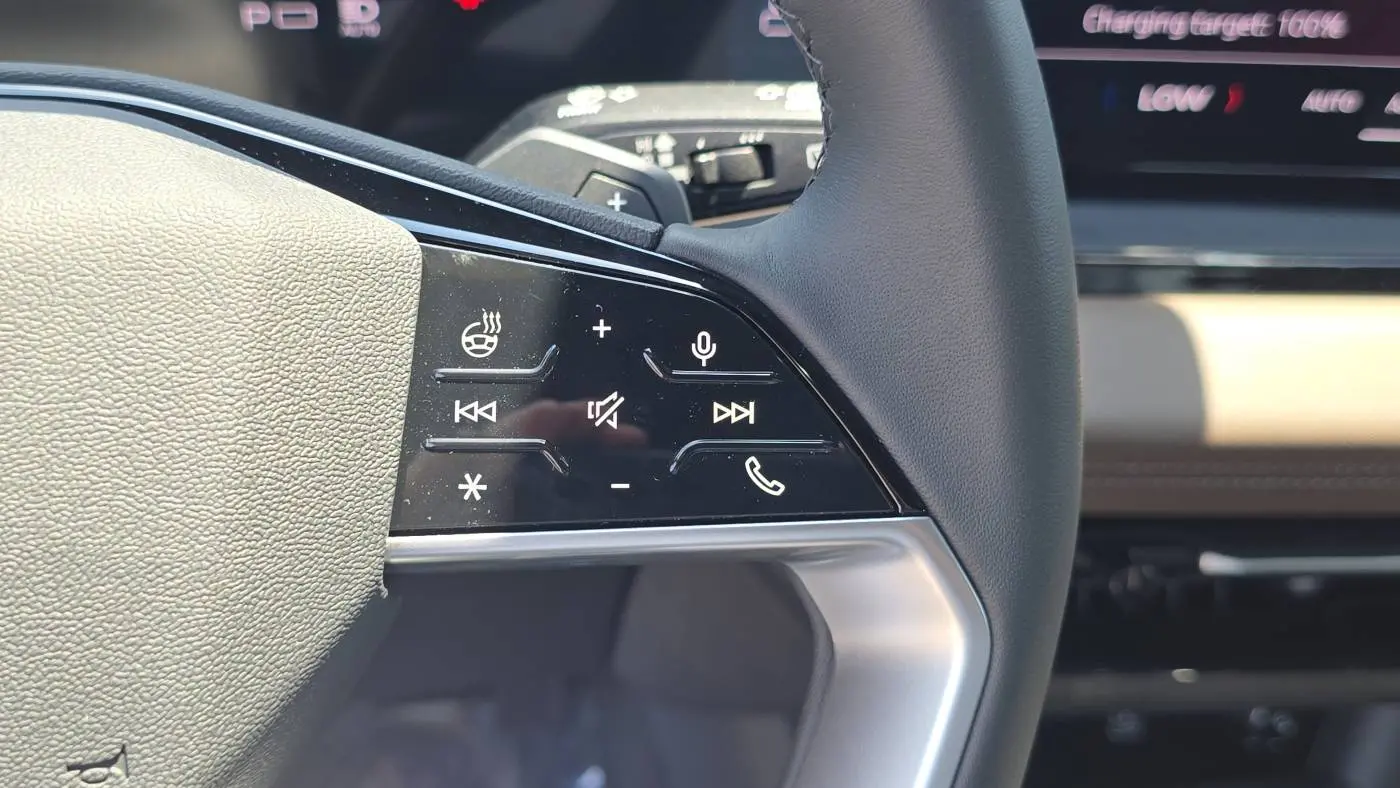2025 Audi Q6 e-tron WA124BGF6SA041582