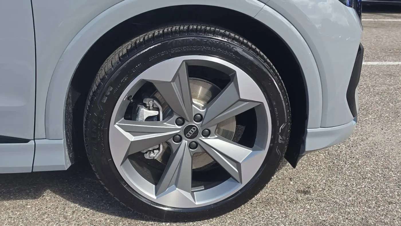 2025 Audi Q4 e-tron WA13UBFZ2SP036246
