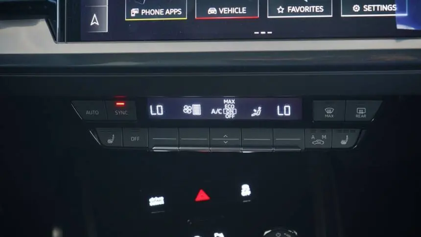 2025 Audi Q4 e-tron WA13UBFZ9SP044229