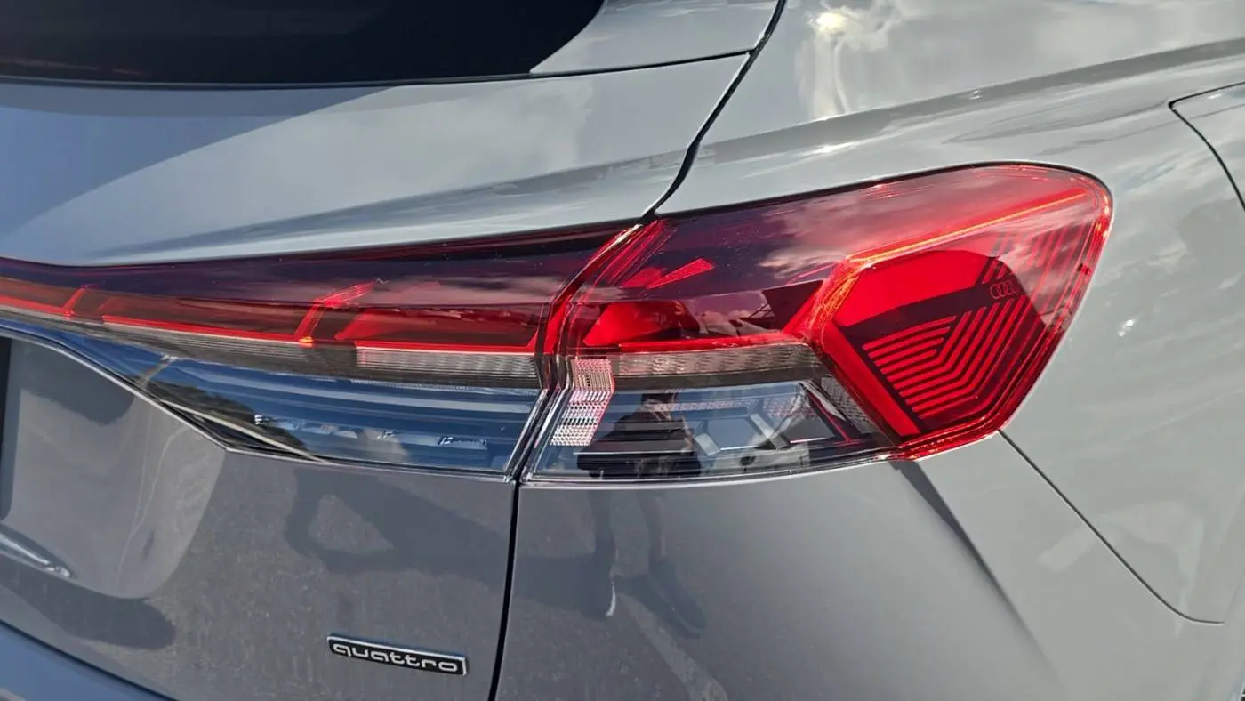 2025 Audi Q4 e-tron WA13UBFZ2SP036246