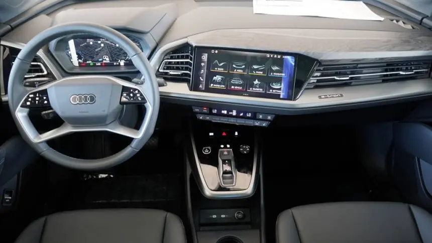 2025 Audi Q4 e-tron WA1A5BFZ1SP038185