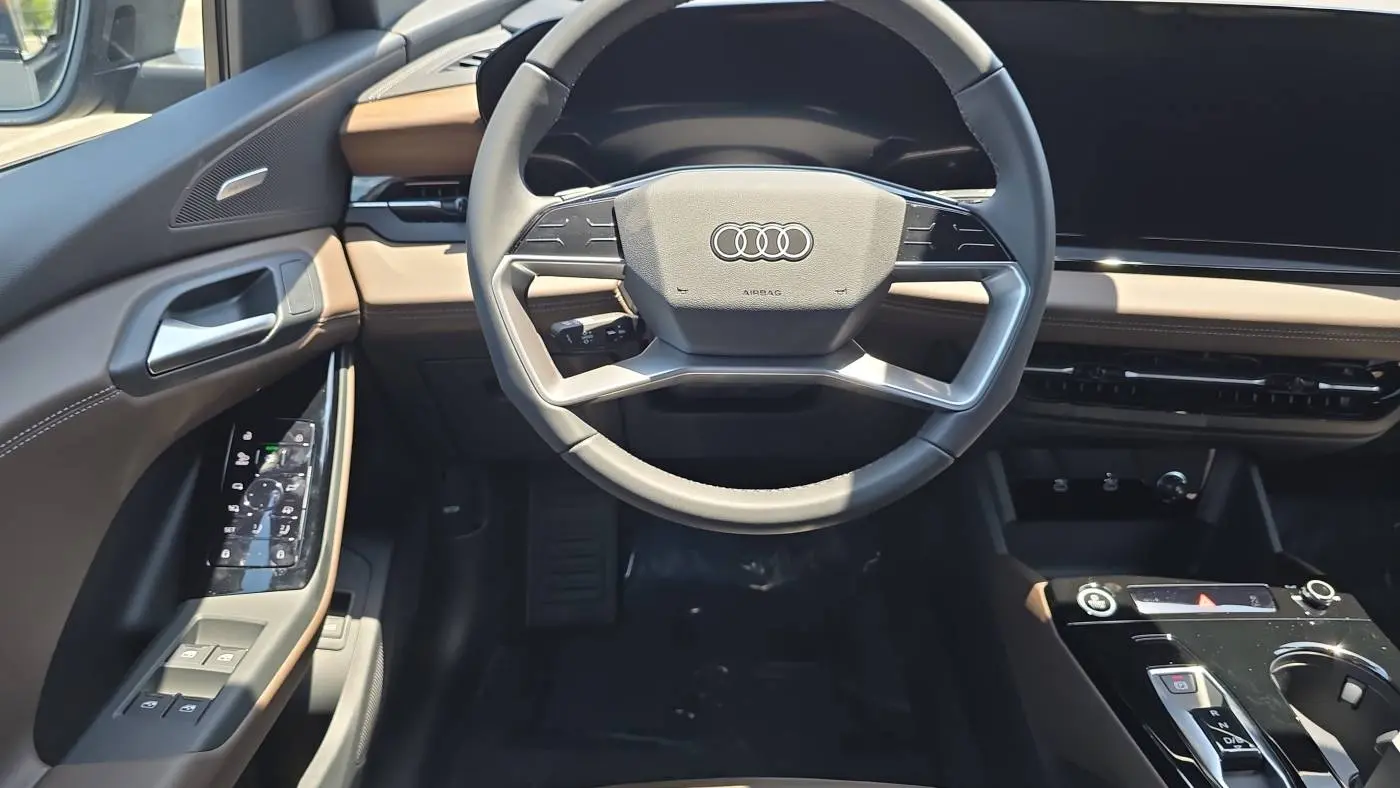 2025 Audi Q6 e-tron WA124BGF6SA041582