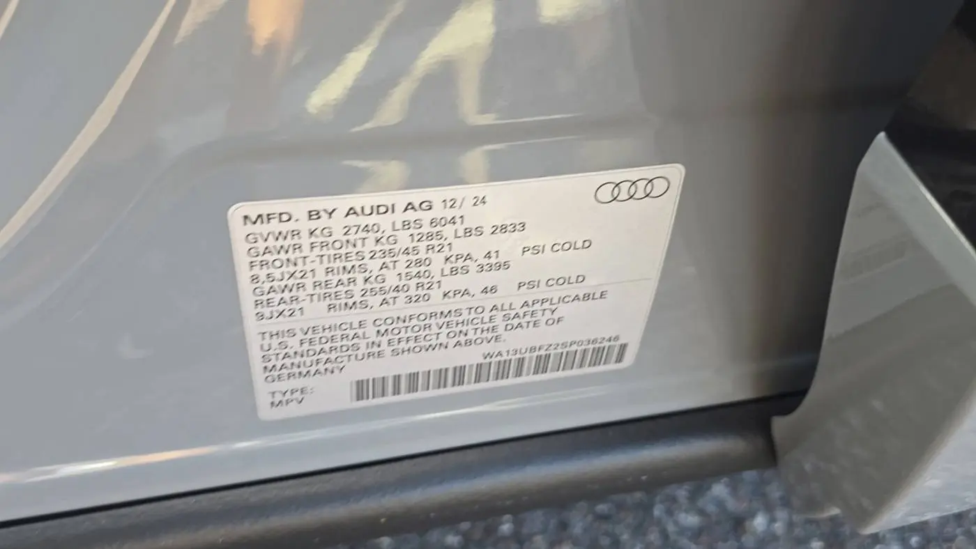2025 Audi Q4 e-tron WA13UBFZ2SP036246