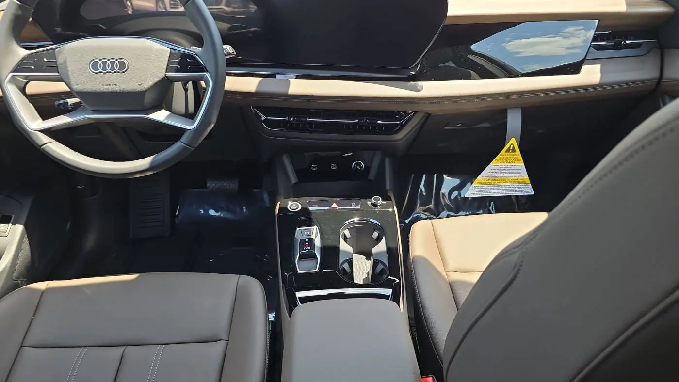 2025 Audi Q6 e-tron WA124BGF6SA041582