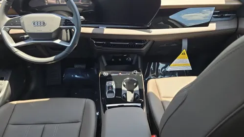 2025 Audi Q6 e-tron WA124BGF6SA041582