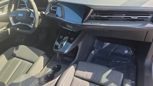 2025 Audi Q4 e-tron WA13UBFZ2SP036246