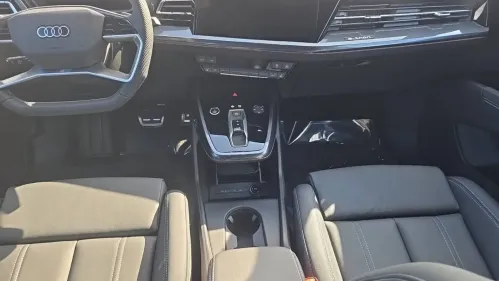 2025 Audi Q4 e-tron WA13UBFZ2SP036246