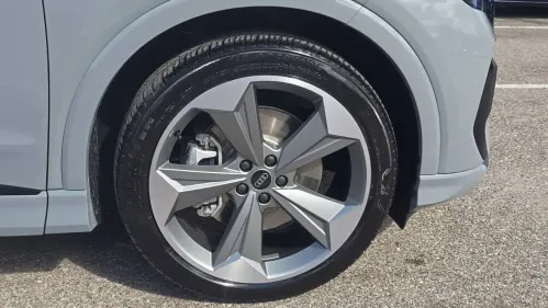 2025 Audi Q4 e-tron WA13UBFZ2SP036246
