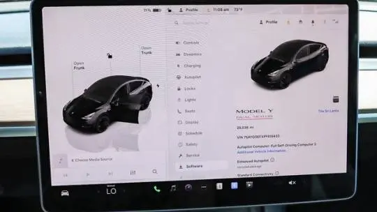 2023 Tesla Model Y 7SAYGDEFXPF619433