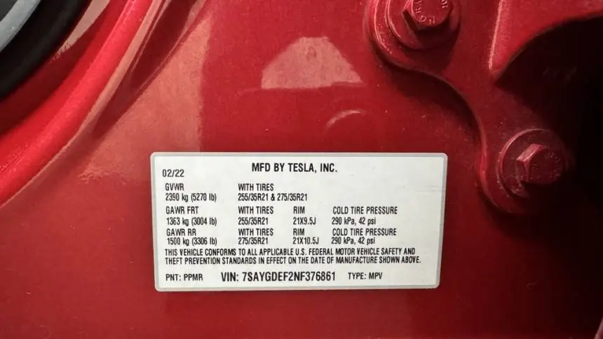 2022 Tesla Model Y 7SAYGDEF2NF376861