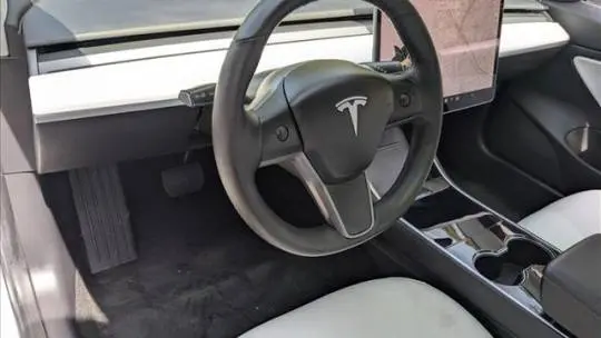 2019 Tesla Model 3 5YJ3E1EA5KF431878