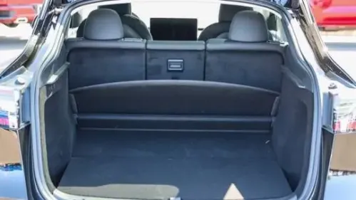 2023 Tesla Model Y 7SAYGDEFXPF619433