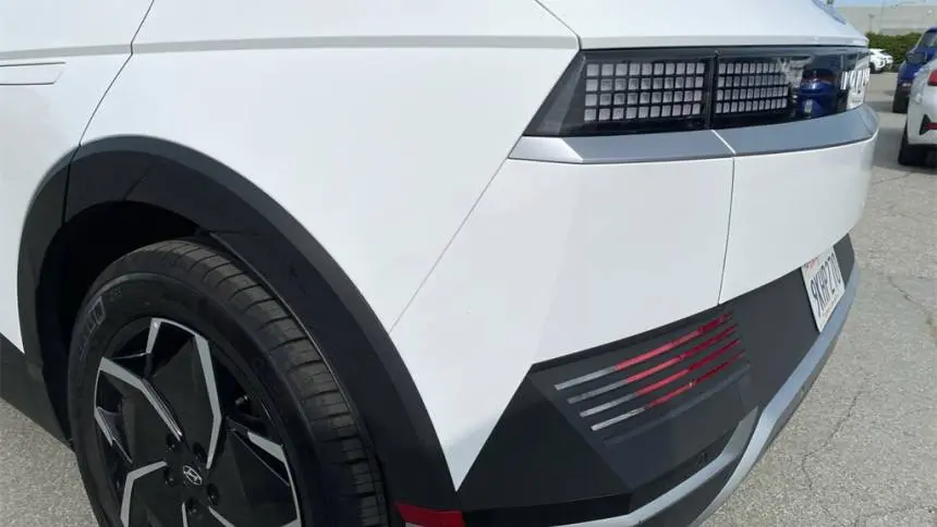 2024 Hyundai IONIQ 5 KM8KNDDF8RU273205