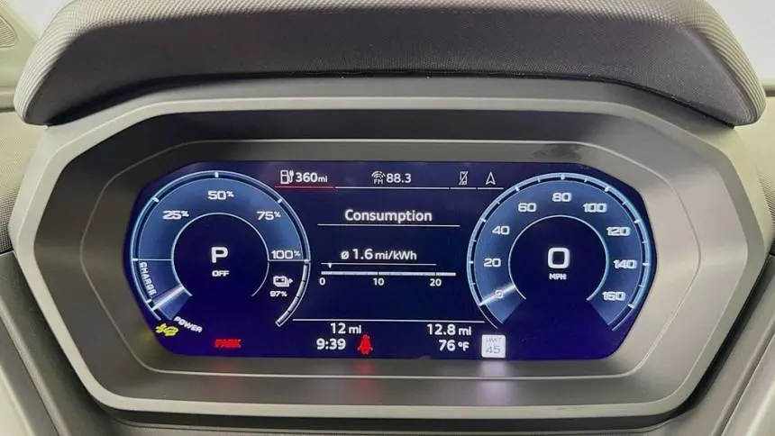 2025 Audi Q4 e-tron WA1A5BFZ8SP037499