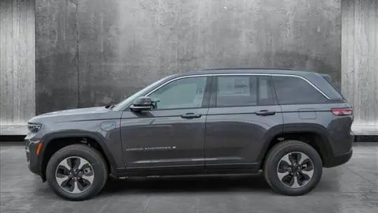 2025 Jeep Grand Cherokee 1C4RJYB65S8678414