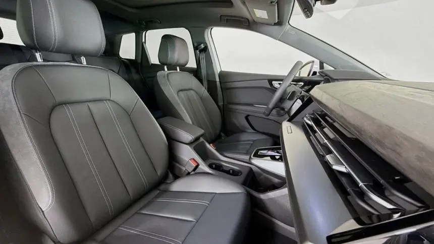 2025 Audi Q4 e-tron WA1A5BFZ8SP037499