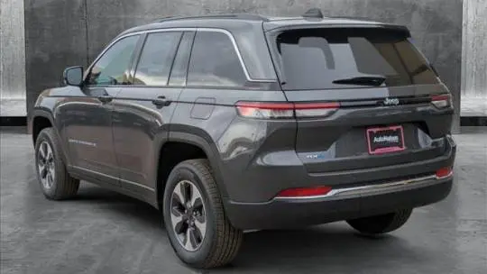 2025 Jeep Grand Cherokee 1C4RJYB65S8678414