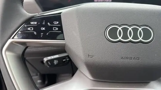 2025 Audi Q6 e-tron WA134BGF1SA041252