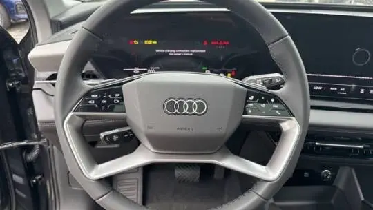 2025 Audi Q6 e-tron WA134BGF1SA041252