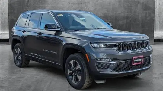 2025 Jeep Grand Cherokee 1C4RJYB66S8678521