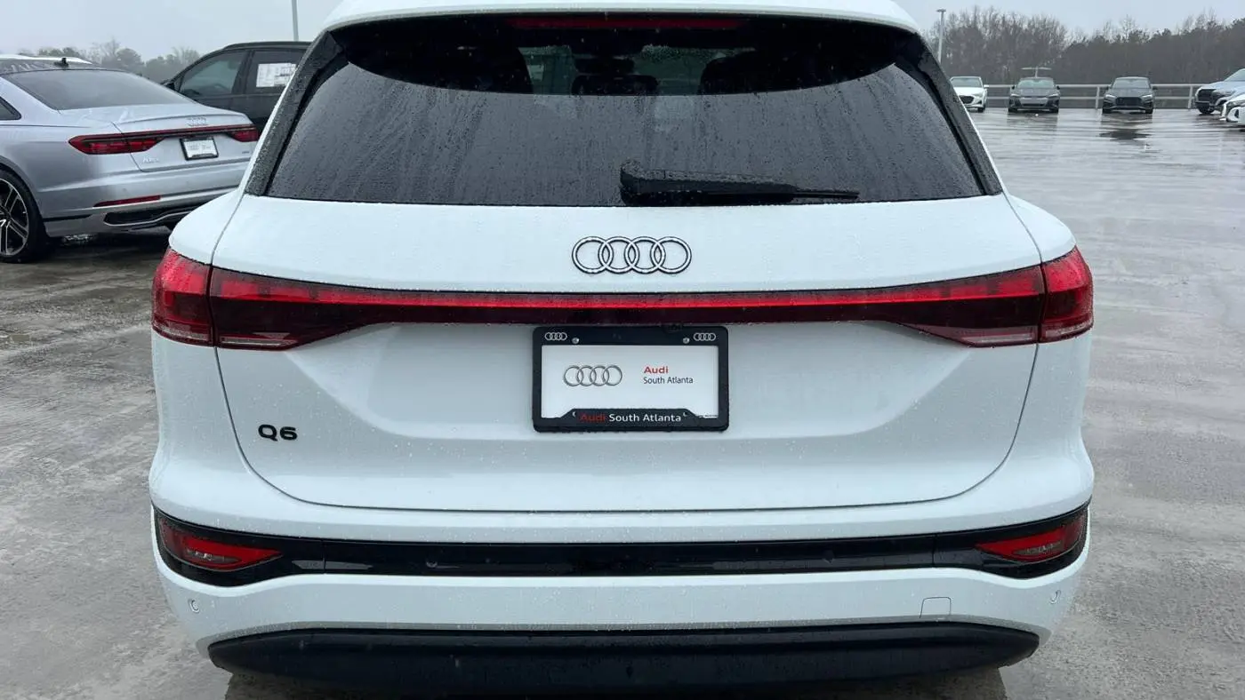 2025 Audi Q6 e-tron WA124BGFXSA015616