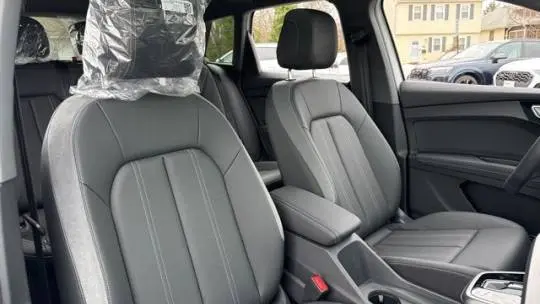 2025 Audi Q4 e-tron WA1A5BFZ5SP016710